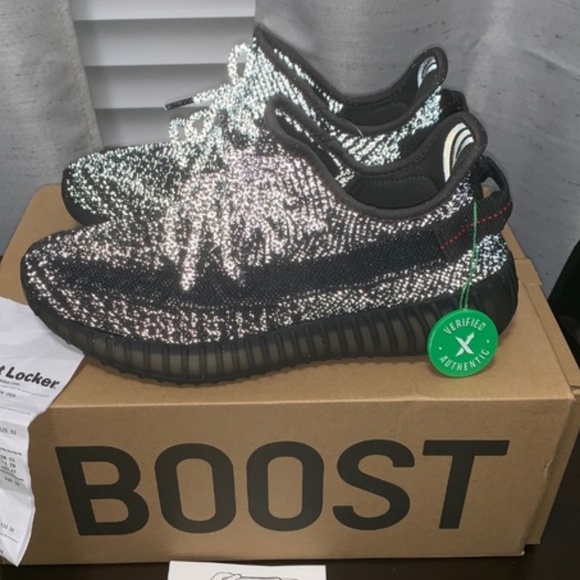 yeezy boost 350 v2 black size 7